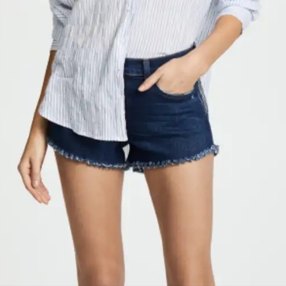 L'AGENCE Pants - L'AGENCE The Zoe Perfect Denim Raw Hem Shorts Women's Size 25 NWT